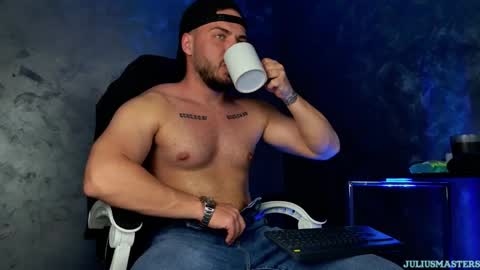 JULiUS   online show from 03/26/26, 08:25