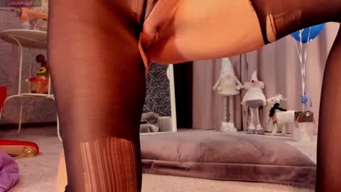 jullia_moor online show from 02/05/25, 04:16