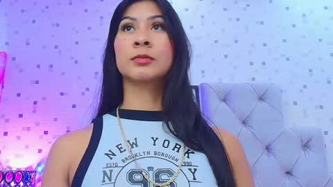 Julieta Reyes   online show from 11/30/25, 11:47