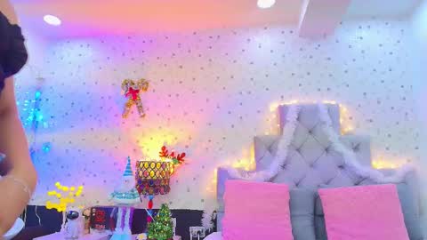 Julieta Reyes   online show from 12/16/25, 11:59