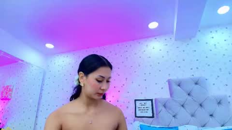 Julieta Reyes   online show from 02/04/26, 11:49