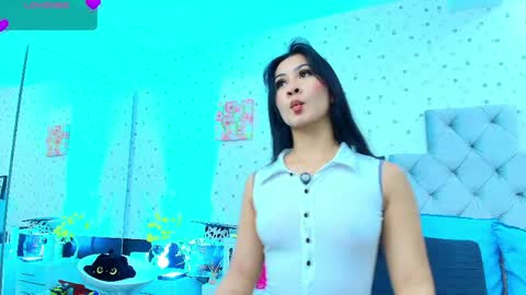 Julieta Reyes   online show from 04/02/26, 11:41