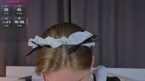 Julie online show from 11/30/25, 05:39