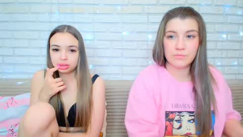 Snapshot of jullymood chatting on 02/08/26, 06:55 DoubleCherry online show from 02/08/26, 06:55