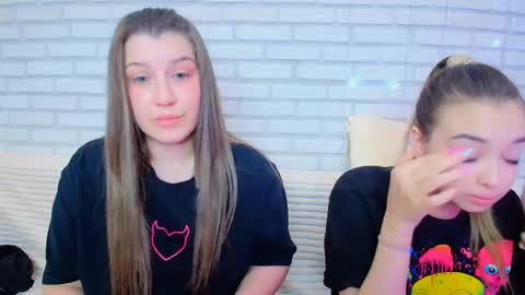 Snapshot of jullymood chatting on 02/22/26, 08:40 DoubleCherry online show from 02/22/26, 08:40