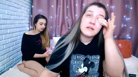 Snapshot of jullymood chatting on 03/14/26, 08:42 DoubleCherry online show from 03/14/26, 08:42