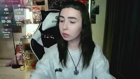 Baroness Von Cringe online show from 11/20/25, 06:07