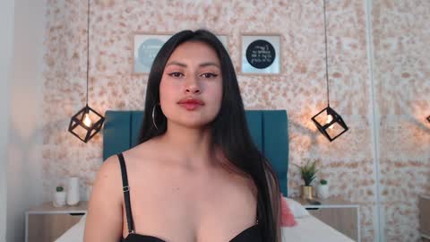 Snapshot of july_gh chatting on 12/23/24, 08:14 Julietha  online show from 12/23/24, 08:14