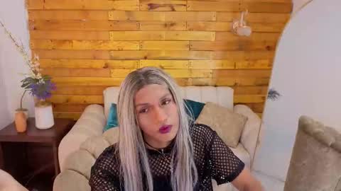 july_quinzel online show from 01/12/26, 03:45