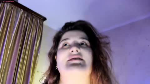 Snapshot of july_slowdive chatting on 01/13/25, 03:26 Julie online show from 01/13/25, 03:26