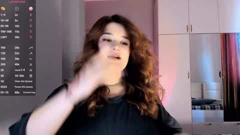 Snapshot of july_slowdive chatting on 01/30/25, 09:04 Julie online show from 01/30/25, 09:04