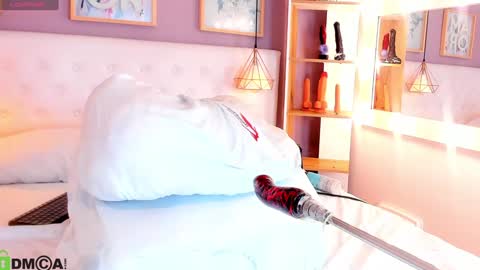  Juliana  online show from 12/03/24, 09:12