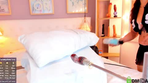  Juliana  online show from 01/09/25, 08:22