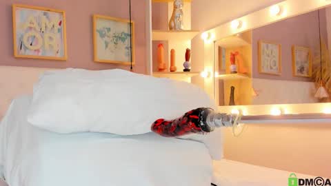  Juliana  online show from 12/22/25, 08:39