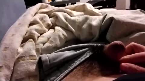 Snapshot of jumezee chatting on 10/22/25, 01:22 Asian office boy online show from 10/22/25, 01:22