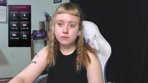 Snapshot of june_shy0 chatting on 11/05/25, 06:57 June online show from 11/05/25, 06:57