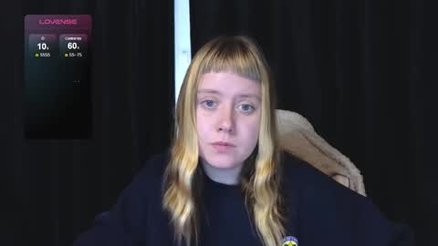 Snapshot of june_shy0 chatting on 11/16/25, 08:09 June online show from 11/16/25, 08:09