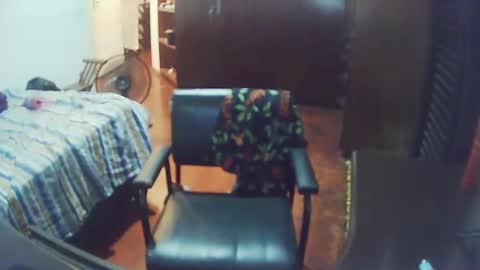 Mia online show from 02/08/25, 06:12