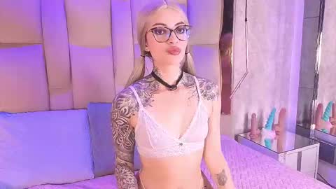 junecollins online show from 03/20/26, 10:25