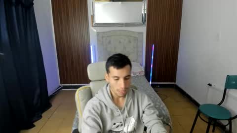 Junior Caicer online show from 01/17/26, 01:54