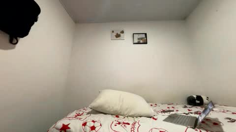 junior_osorio_2 online show from 02/07/26, 03:43