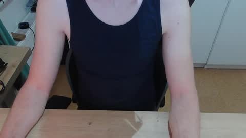 junk2711 online show from 05/10/26, 05:23