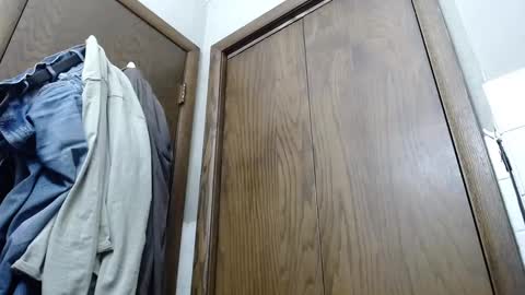 Snapshot of junk_yard_dog chatting on 01/07/25, 02:51 Dave online show from 01/07/25, 02:51