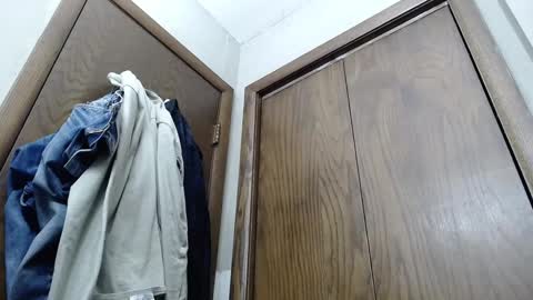 Snapshot of junk_yard_dog chatting on 02/17/25, 01:21 Dave online show from 02/17/25, 01:21