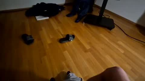 Hotashell online show from 12/21/25, 07:21