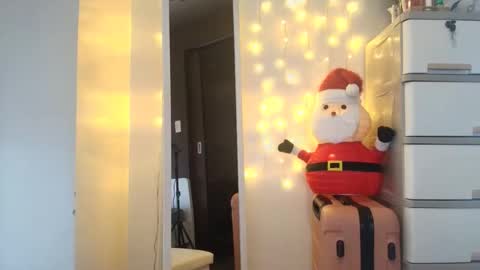 junovaughn online show from 12/22/25, 01:24