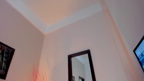 Jupiter Fox online show from 11/12/25, 12:11