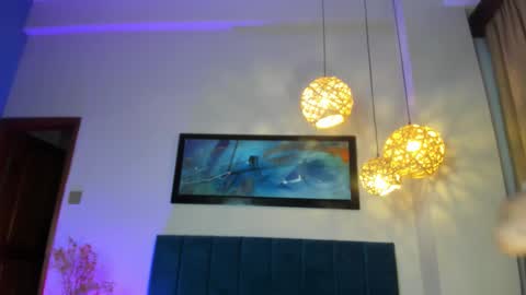 Jupiter Fox online show from 11/18/25, 11:59