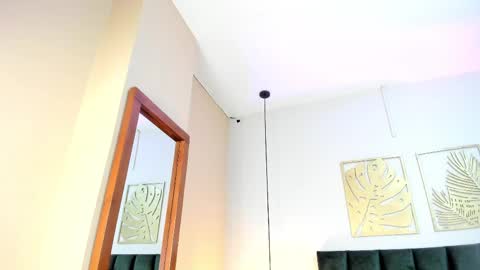 Jupiter Fox online show from 04/09/26, 06:19