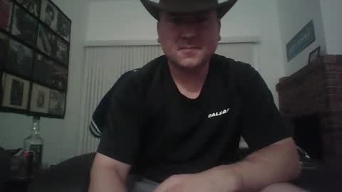 Snapshot of just1more5 chatting on 05/18/26, 05:13 just1more5 online show from 05/18/26, 05:13