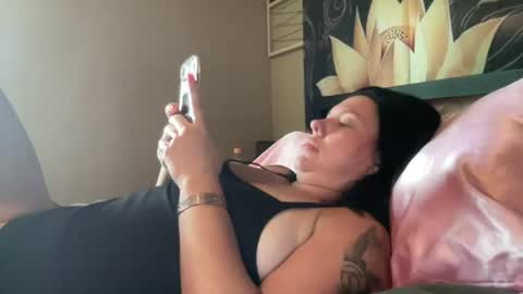 Flirty influncer online show from 06/21/26, 02:19