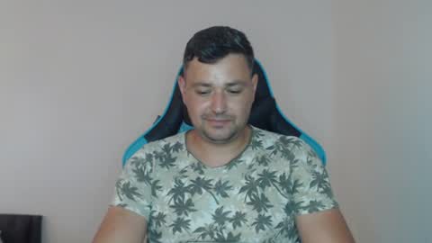 Snapshot of just_a_nice_guy_27 chatting on 07/15/26, 11:26 Alex online show from 07/15/26, 11:26
