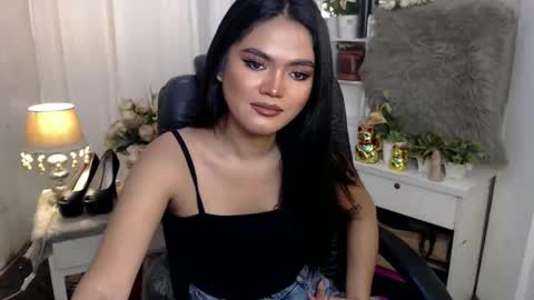 Snapshot of just_aleah chatting on 12/16/24, 01:53 MY IG aleahgomez17 online show from 12/16/24, 01:53