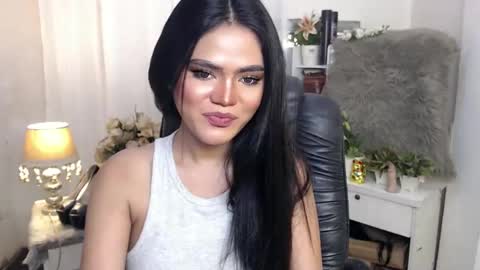 Snapshot of just_aleah chatting on 12/18/24, 02:21 MY IG aleahgomez17 online show from 12/18/24, 02:21