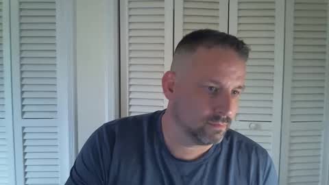 Snapshot of just_inside chatting on 05/14/26, 03:08 just_inside online show from 05/14/26, 03:08