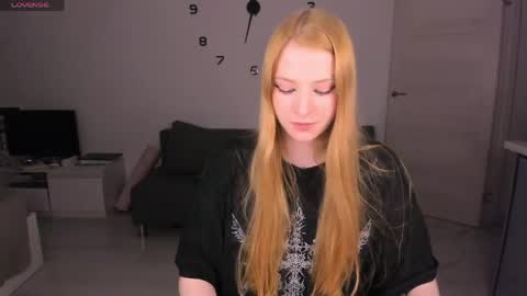 Snapshot of just_jessy_meow chatting on 05/21/26, 08:38 JESSY online show from 05/21/26, 08:38