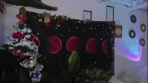 Sofia online show from 12/31/24, 03:45