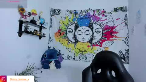 Sofia online show from 11/17/25, 07:19