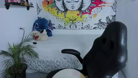 Sofia online show from 12/05/25, 12:25