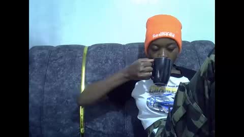 Snapshot of just_nuru chatting on 10/15/25, 09:20 just_nuru online show from 10/15/25, 09:20