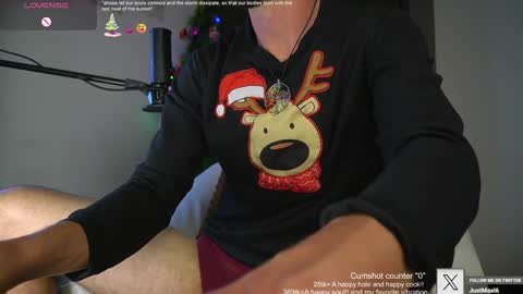 Snapshot of just_your_dreamboy chatting on 12/15/24, 10:26 Maxi online show from 12/15/24, 10:26