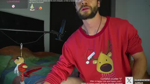 Snapshot of just_your_dreamboy chatting on 12/20/24, 01:58 Maxi online show from 12/20/24, 01:58