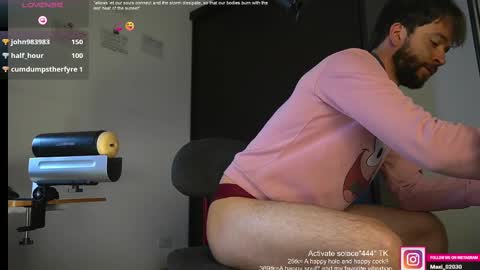 Snapshot of just_your_dreamboy chatting on 02/22/25, 12:38 Maxi online show from 02/22/25, 12:38