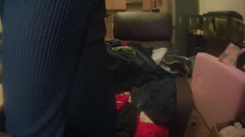 Dee online show from 02/10/25, 04:52