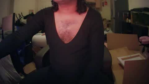 Dee online show from 12/04/25, 01:15