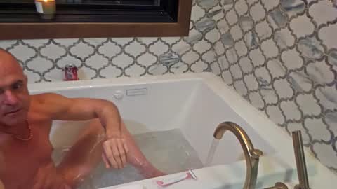 Tohiptwoquit online show from 03/02/26, 05:19